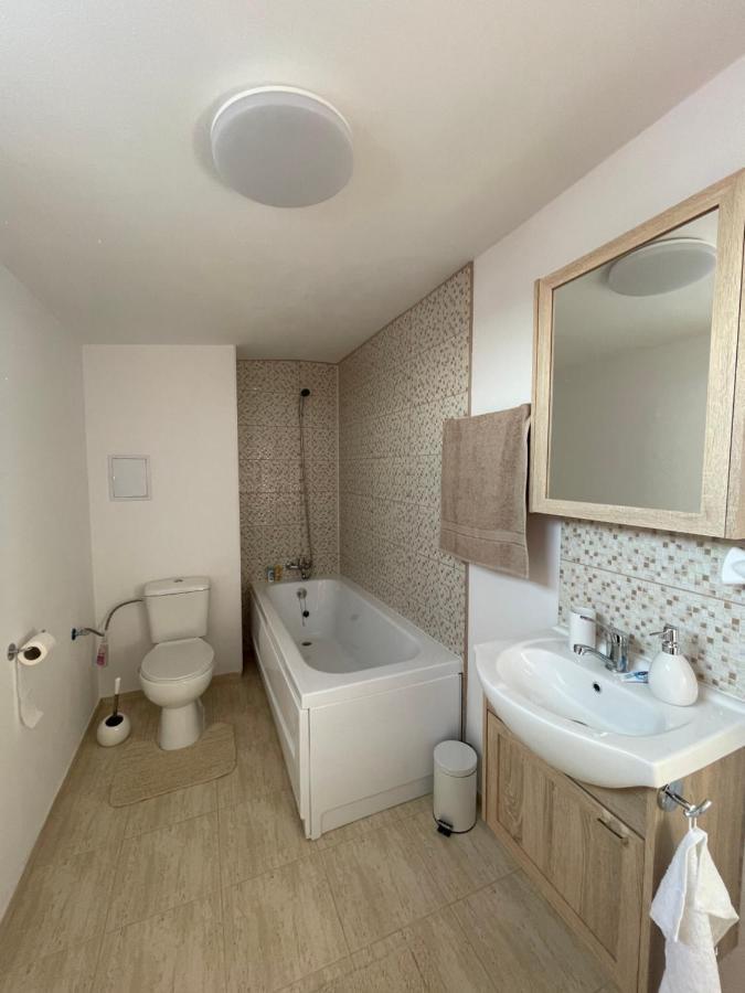 Jokai Apartments Nr9, Code Entry Sfântu-Gheorghe Eksteriør billede