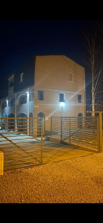 Jokai Apartments Nr9, Code Entry Sfântu-Gheorghe Eksteriør billede